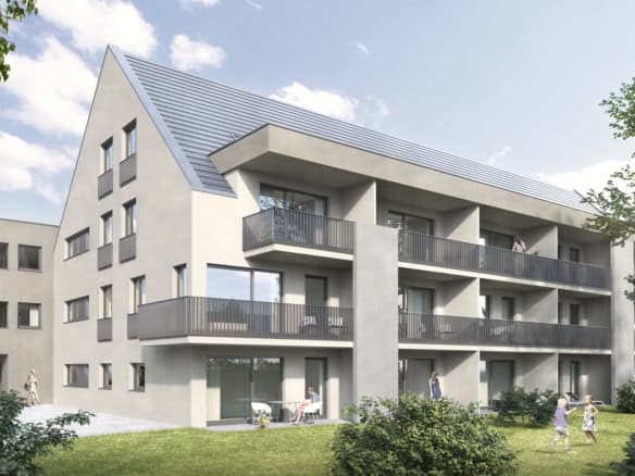 Modernes dreistöckiges Wohnhaus mit Balkonen, großen Fenstern und einem schrägen Dach. Die Menschen flanieren und entspannen sich auf der Wiese unter einem strahlenden Himmel. Bäume umrahmen die Szene - perfekt für diejenigen, die Wohnung Verkaufen Ravensburg suchen.