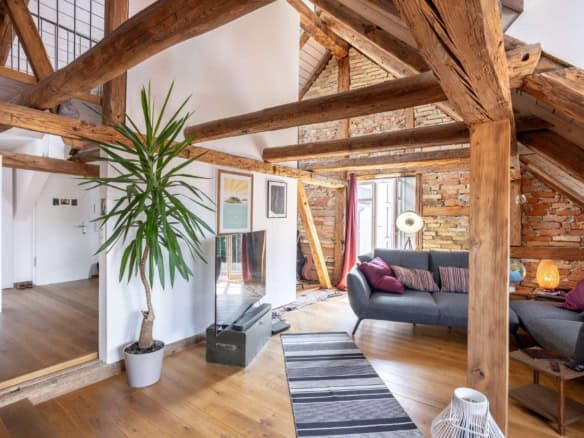 Charmante Maisonettewohnung mit Dachterrasse mitten in der Altstadt!
