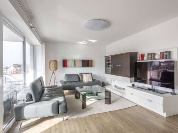 Besondere 3-Zimmer-Erdgeschosswohnung mit Terrasse